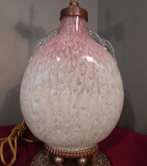 6898 - White Cluthra Cluthra Vase/Lamp