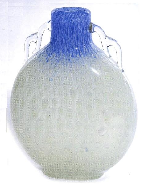 6898 - White Cluthra Cluthra Vase