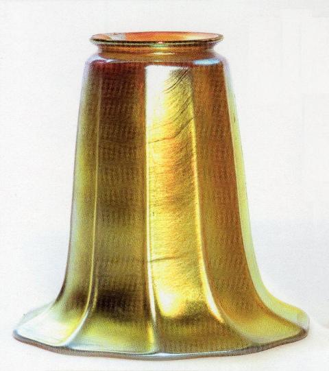 913 - Gold Aurene Iridescent Shade