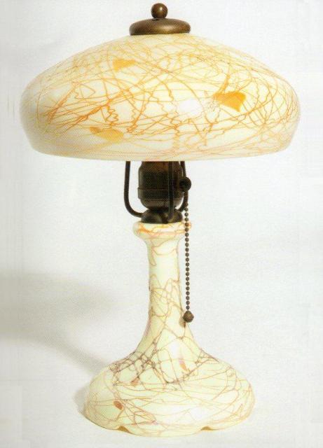 915 - Opal Iridescent Lamp