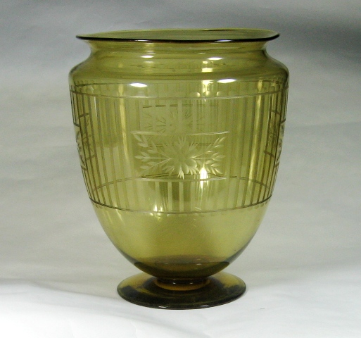 938 - Amber Engraved Vase
