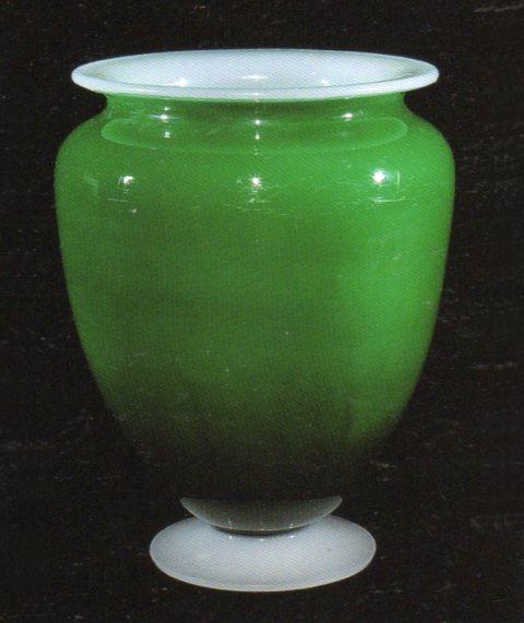 938 - Jade Vase