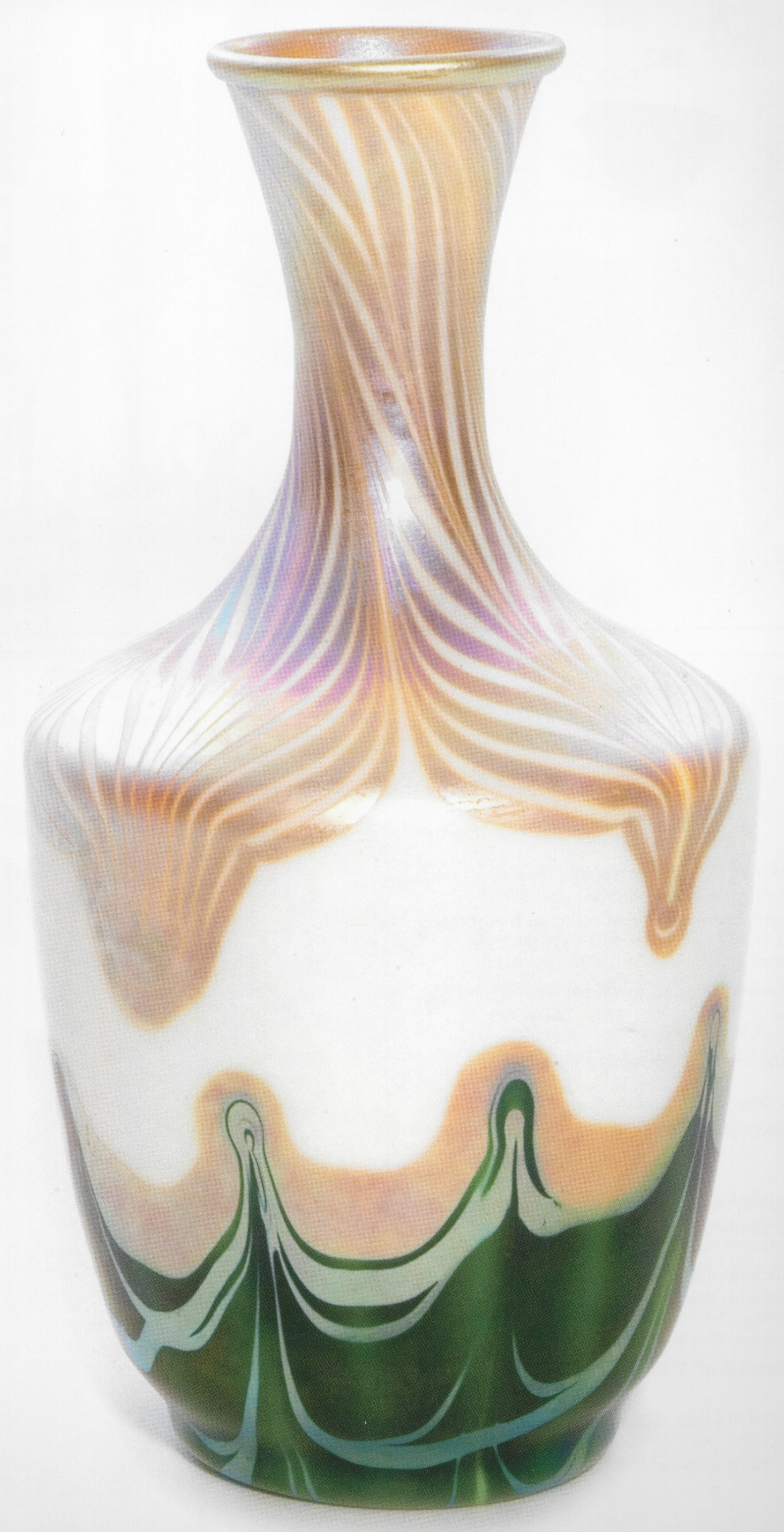 500 - Opal Iridescent Vase