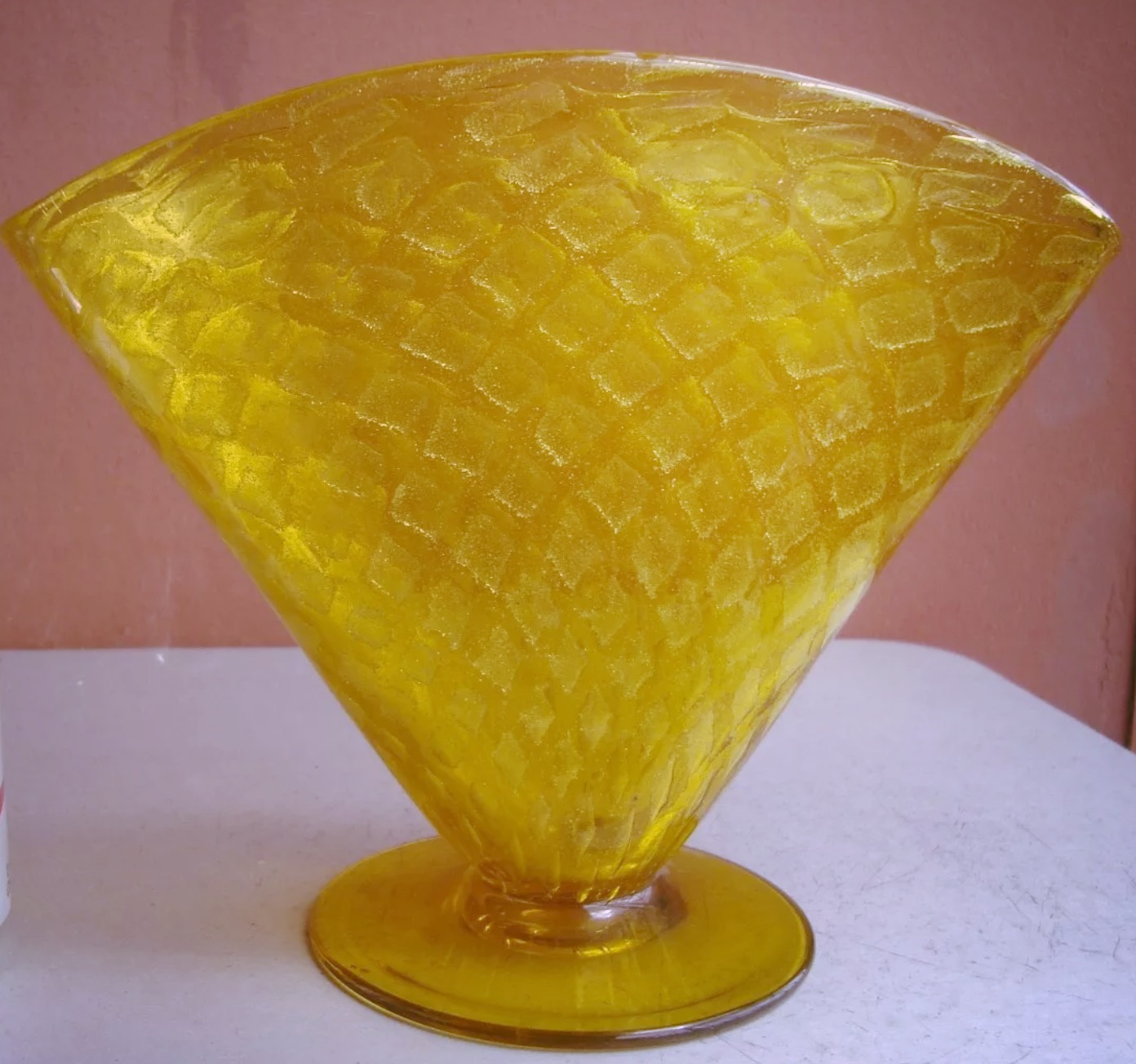 6988 - Bristol Yellow Silverina Vase