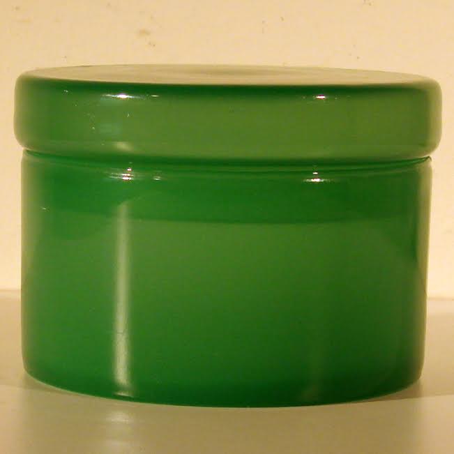 1169 - Green Jade Jade Puff Box