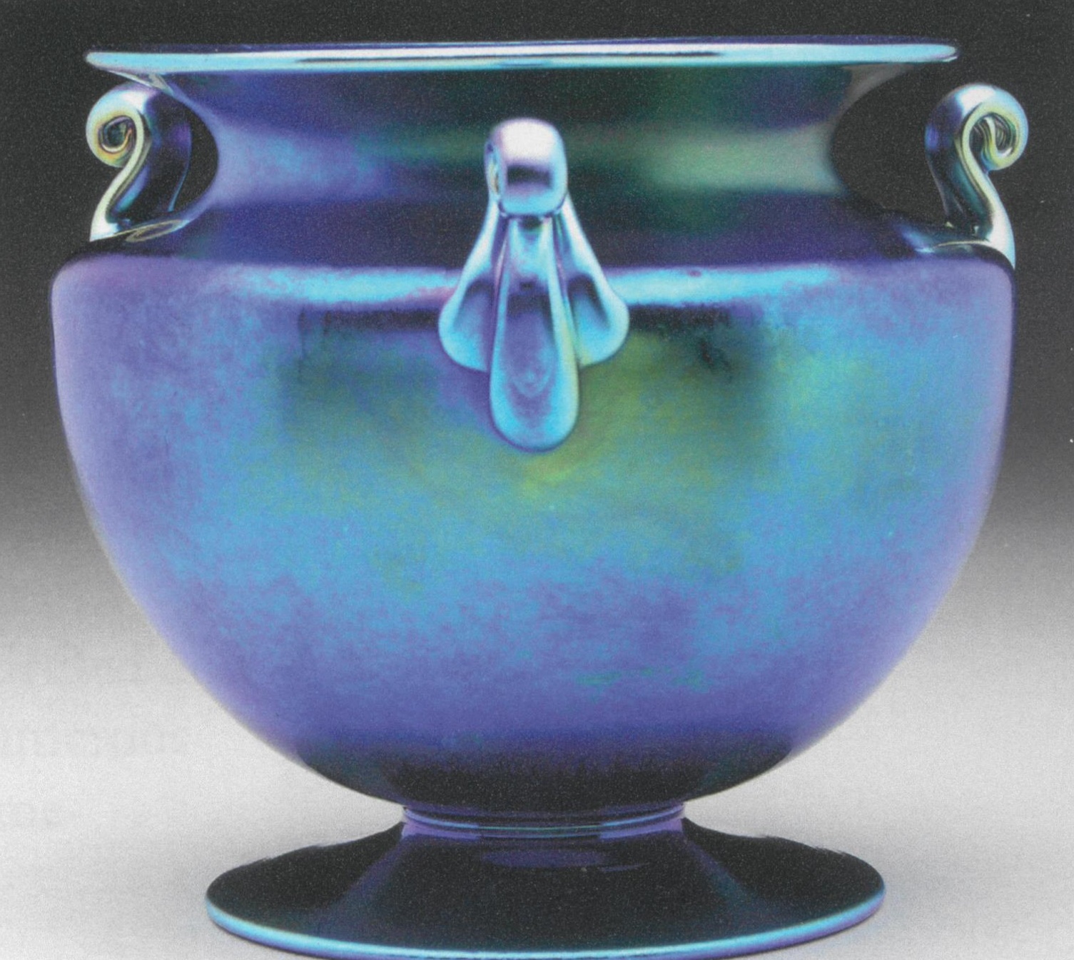 6627 - Blue Aurene Iridescent Vase