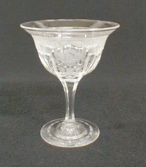 1530 - Colorless Engraved Champagne