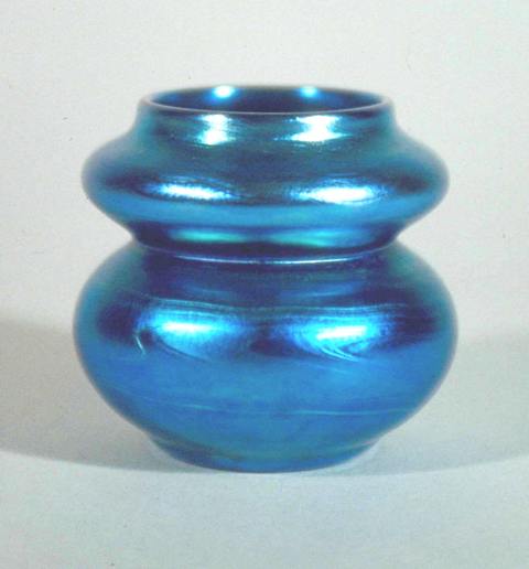 2647 - Blue Aurene Iridescent Vase