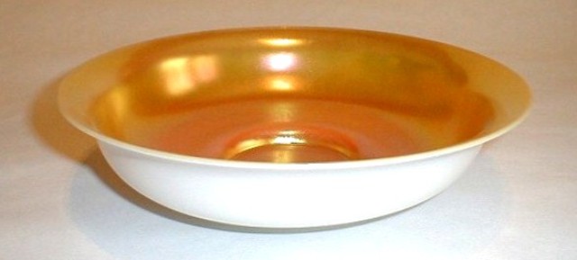 5061 - Gold Calcite Iridescent Bowl