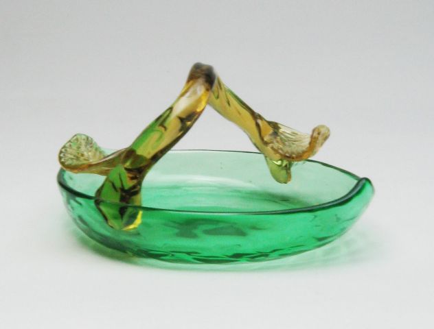 6302 - Pomona Green Transparent Ash Tray