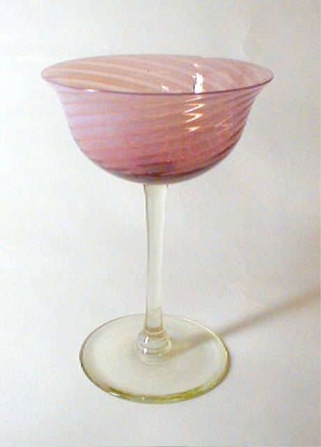 6615 - Oriental Poppy Translucent Champagne