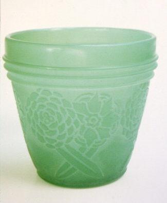 6676 - Green Jade Jade Flower Pot