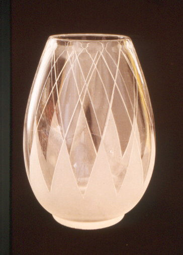 7406 - Colorless Engraved Vase