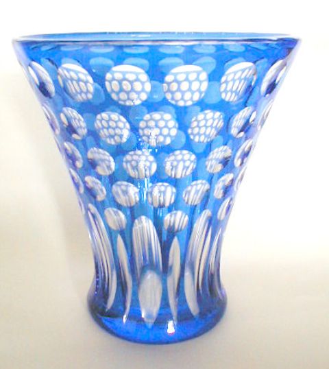 7439 - Engraved Vase