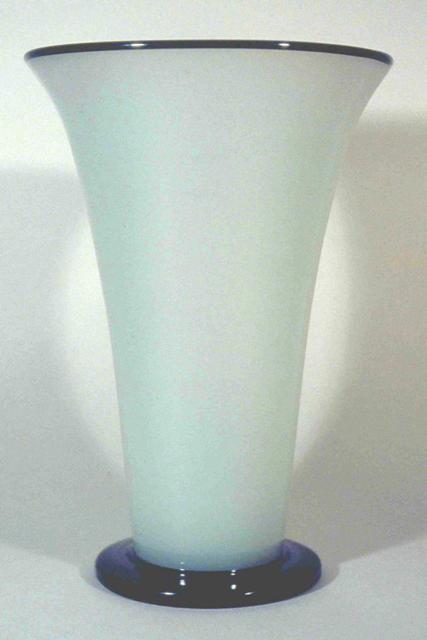 7458 - Alabaster Translucent Vase
