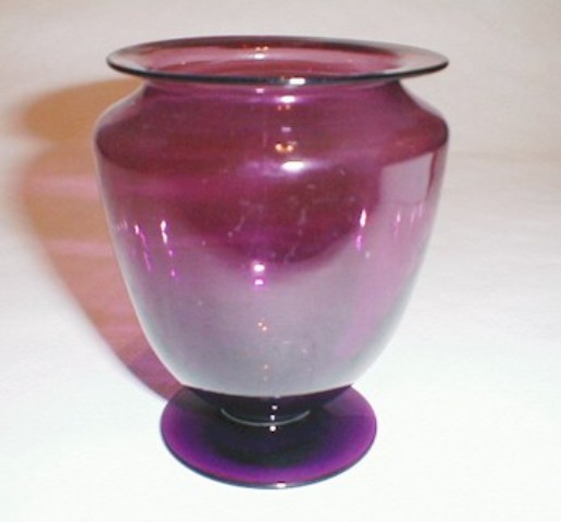 938 - Amethyst Transparent Vase