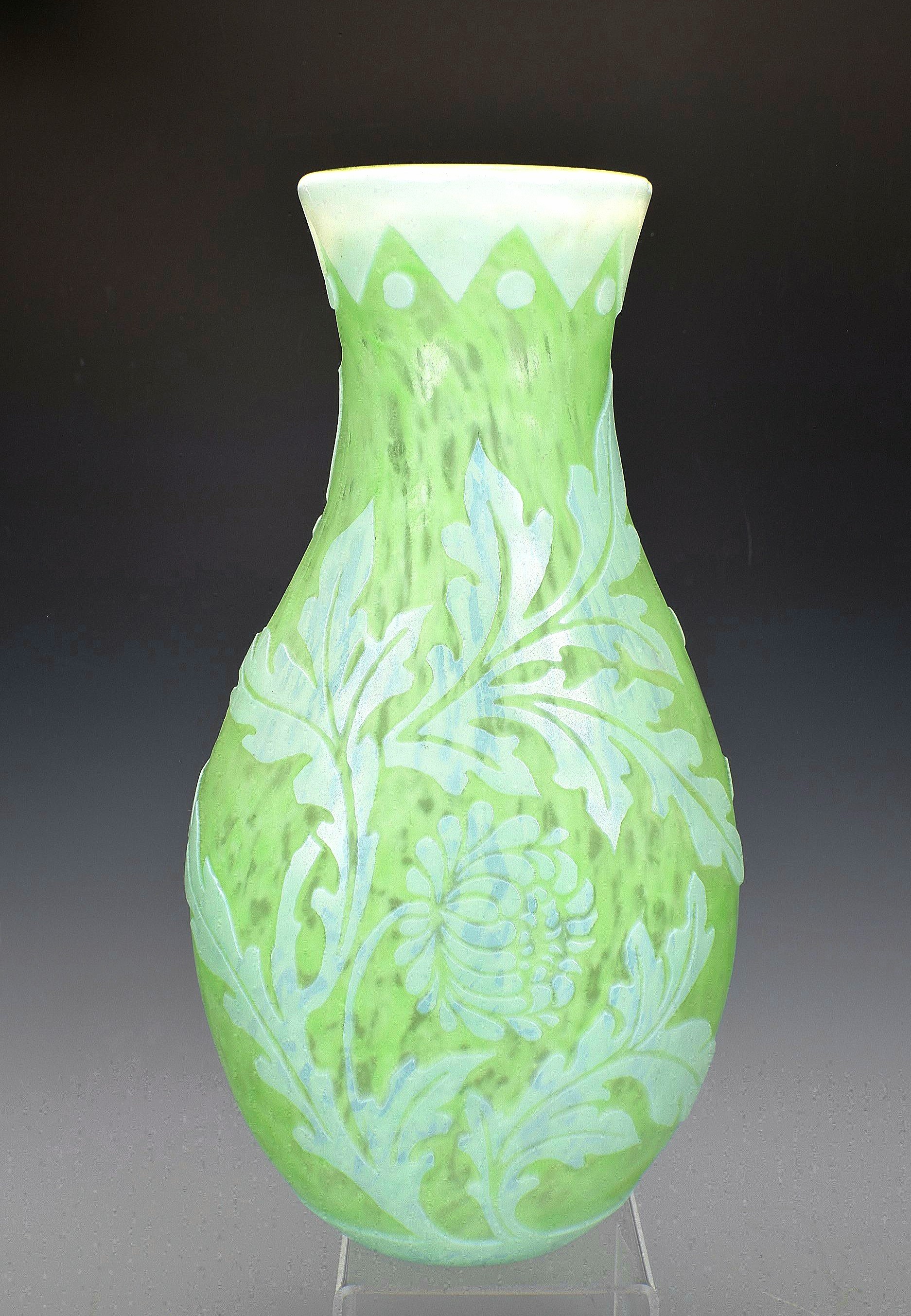 6589 - Acid Etched Vase