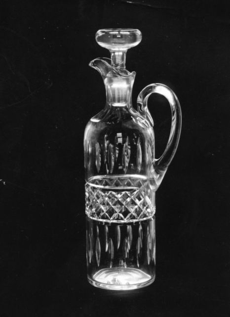 6250 - Unknown Engraved Decanter