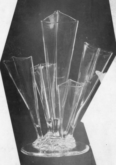 6968 - Unknown Transparent Vase