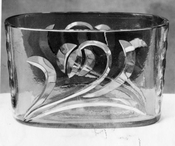 7233 - Unknown Engraved Bowl