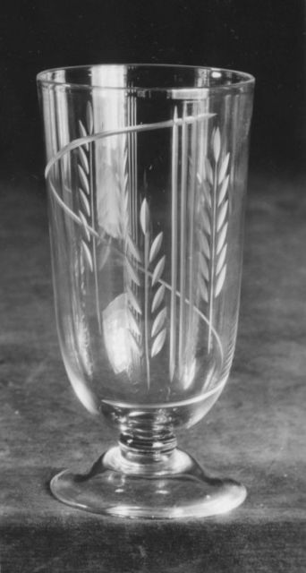 6869 - Unknown Engraved Vase