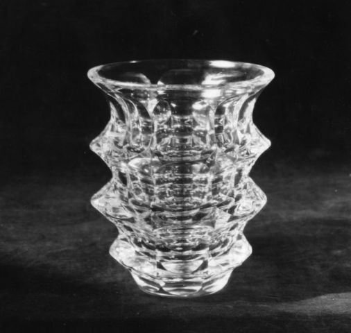 7305 - Unknown Engraved Vase