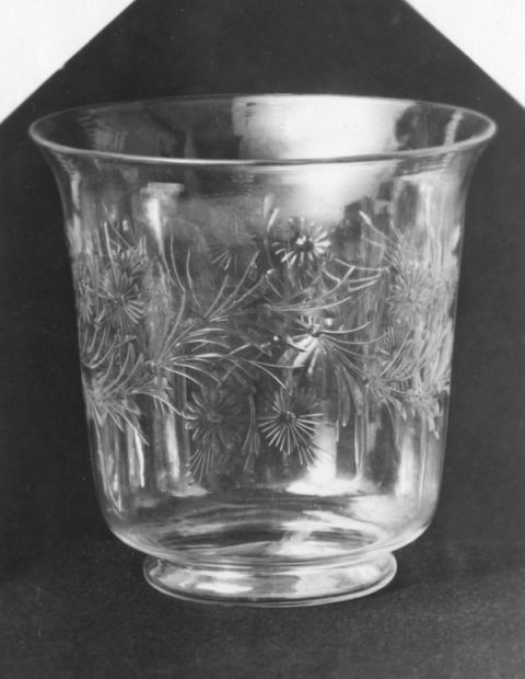 7373 - Unknown Engraved Vase