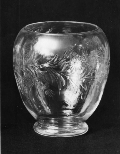 7387 - Unknown Engraved Vase