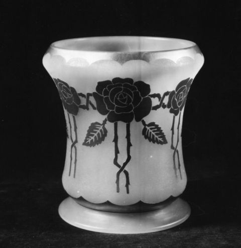 7445 - Unknown Acid Etched Vase
