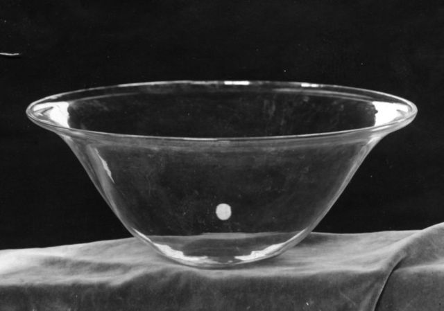 3176 - Unknown Transparent Bowl