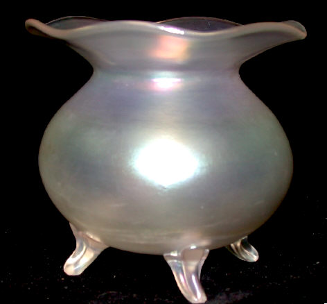 199 - Verre de Soie Iridescent Vase