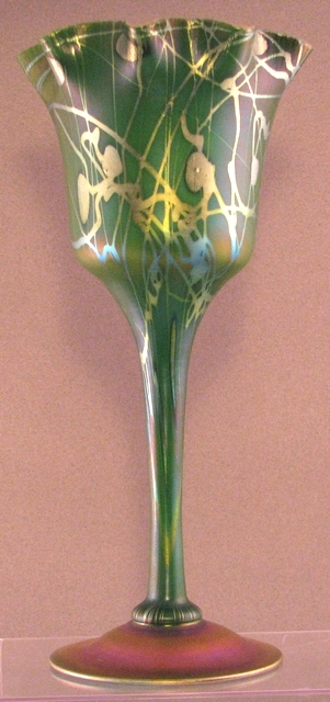 579 - Green Aurene Iridescent Vase