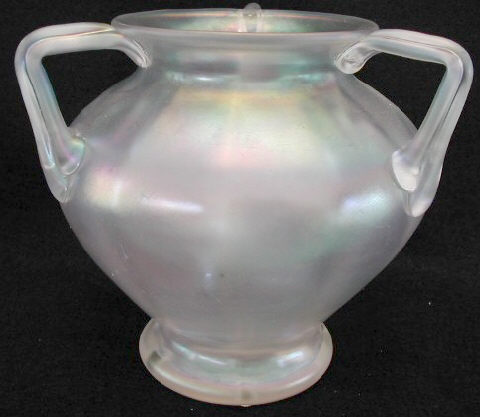 766 - Verre de Soie Iridescent Vase