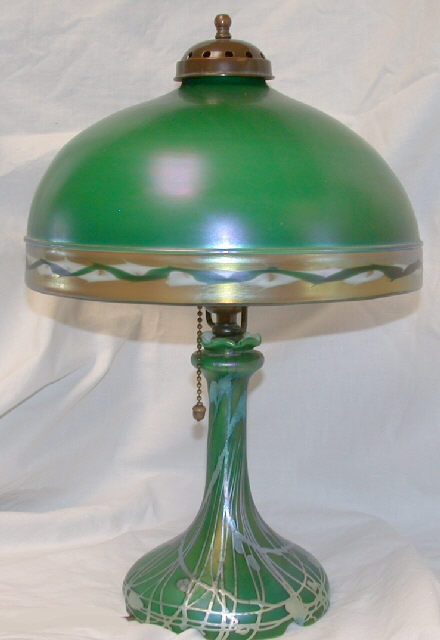 915 - Green Aurene Iridescent Lamp
