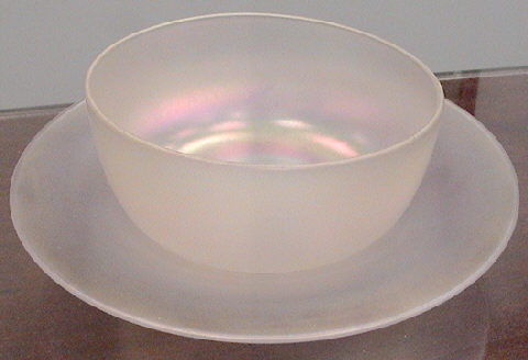 1984 - Verre de Soie Iridescent Fingerbowl & Underplate