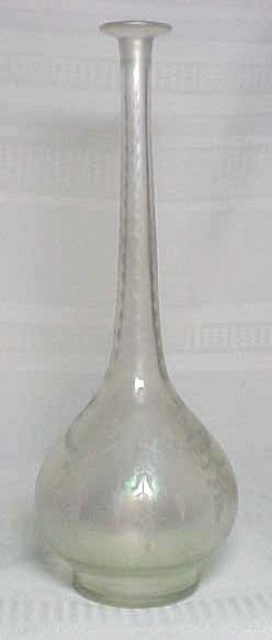 2827 - Verre de Soie Iridescent Decanter