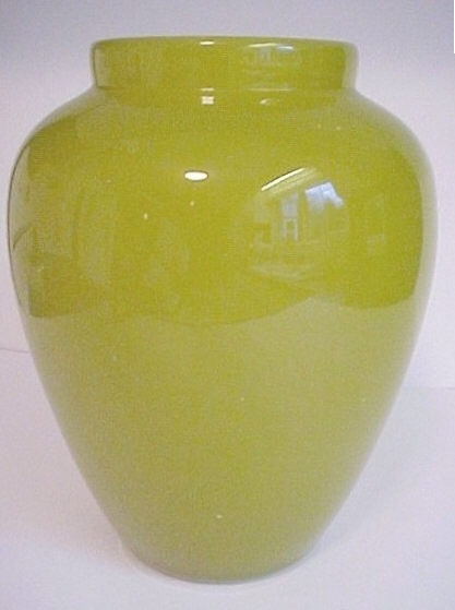 5000 - Yellow Jade Jade Vase