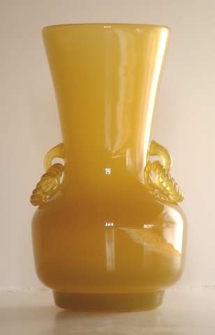 5007 - Yellow Jade Jade Vase