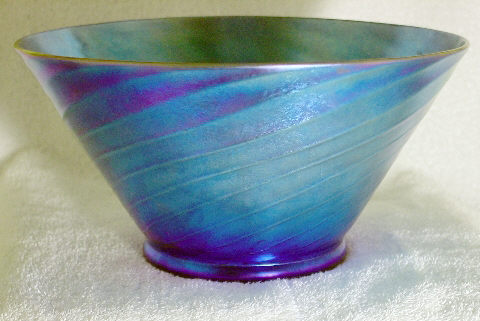 6118 - Blue Aurene Iridescent Bowl