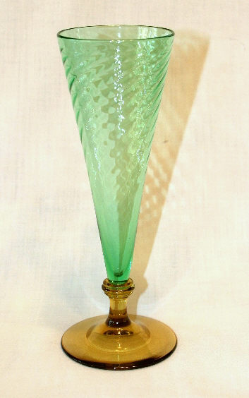 6166 - Pomona Green Transparent Parfait