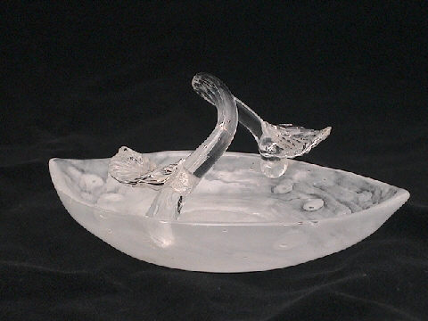 6302 - White Cluthra Cluthra Ash Tray