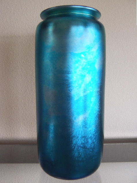 7415 - Blue Aurene Iridescent Vase